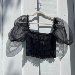 Chic Black Ruched Crop Blouse with Puff Sleeves